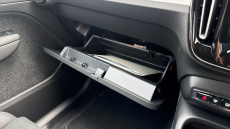 Volvo XC40 2.0 B3P Plus Black Edition 5dr Auto Petrol Estate